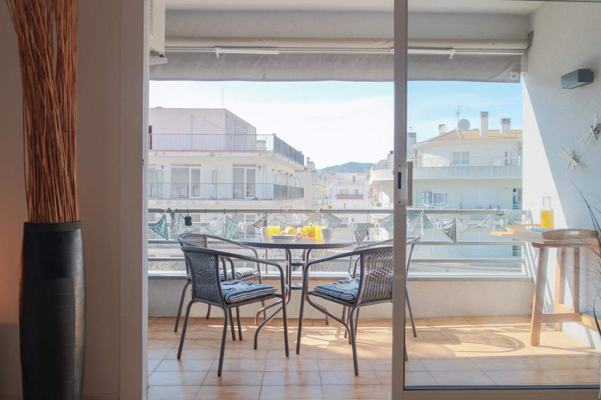 Lets Holidays Apartment Commercial Area Тоса-де-Мар Екстер'єр фото